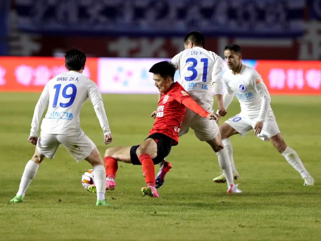 长春亚泰3:2绝杀广东,国安3比2绝杀长春亚泰