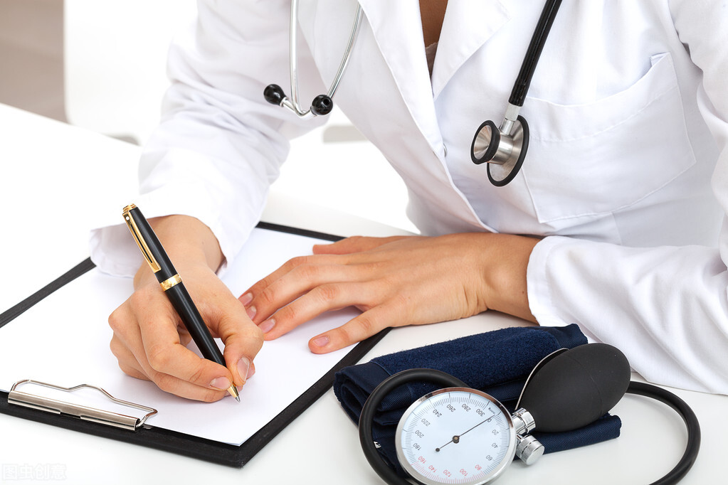 高血压吃叶酸b6b12用量一天多少,叶酸是治疗什么病的药