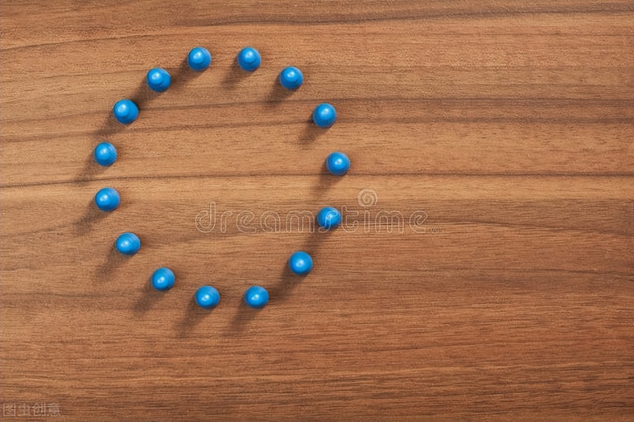 中年最大的成熟就是关闭朋友圈,中年人我们慢慢关掉了朋友圈