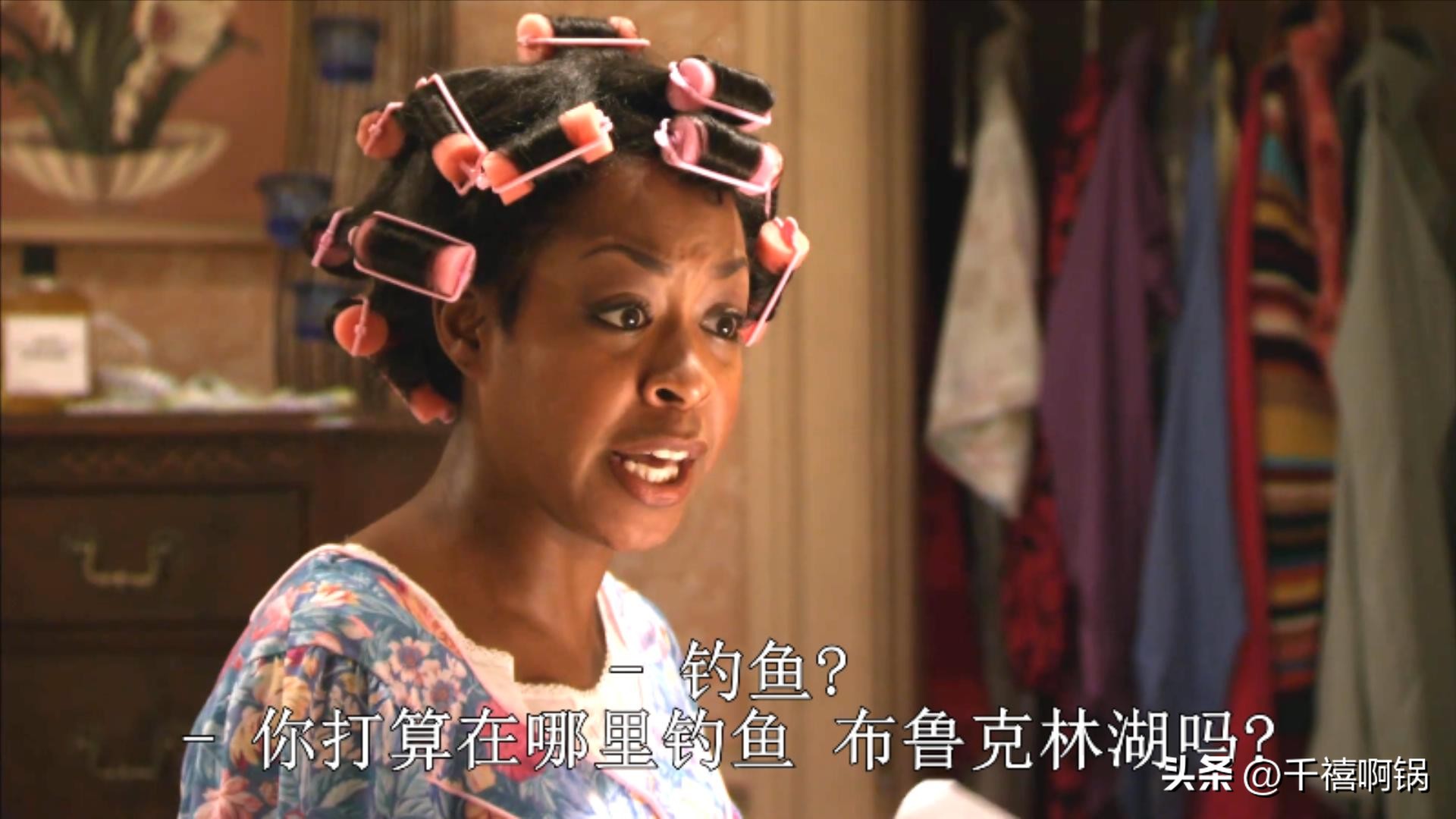 走在街上遇见强盗该怎么办?网友:当然是凉拌啊!