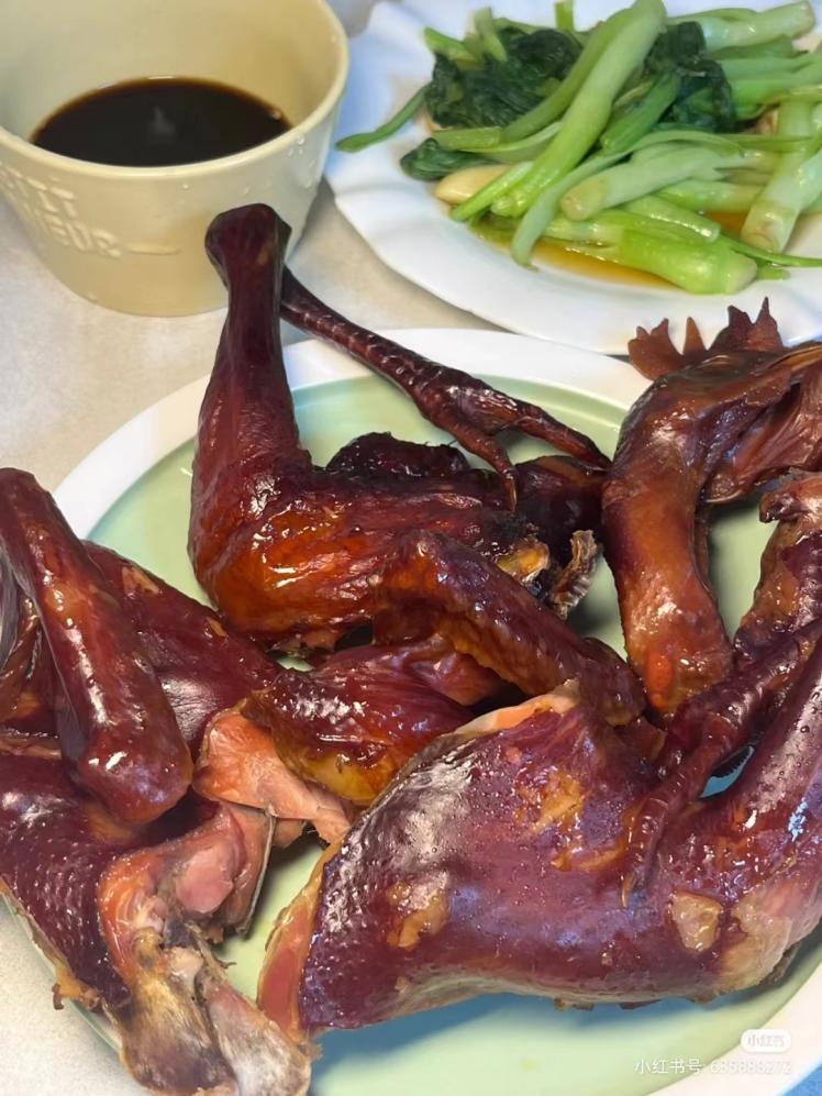 嘀嘀——今日白露，“贴秋膘专线”已开通，小伙伴们快上车！