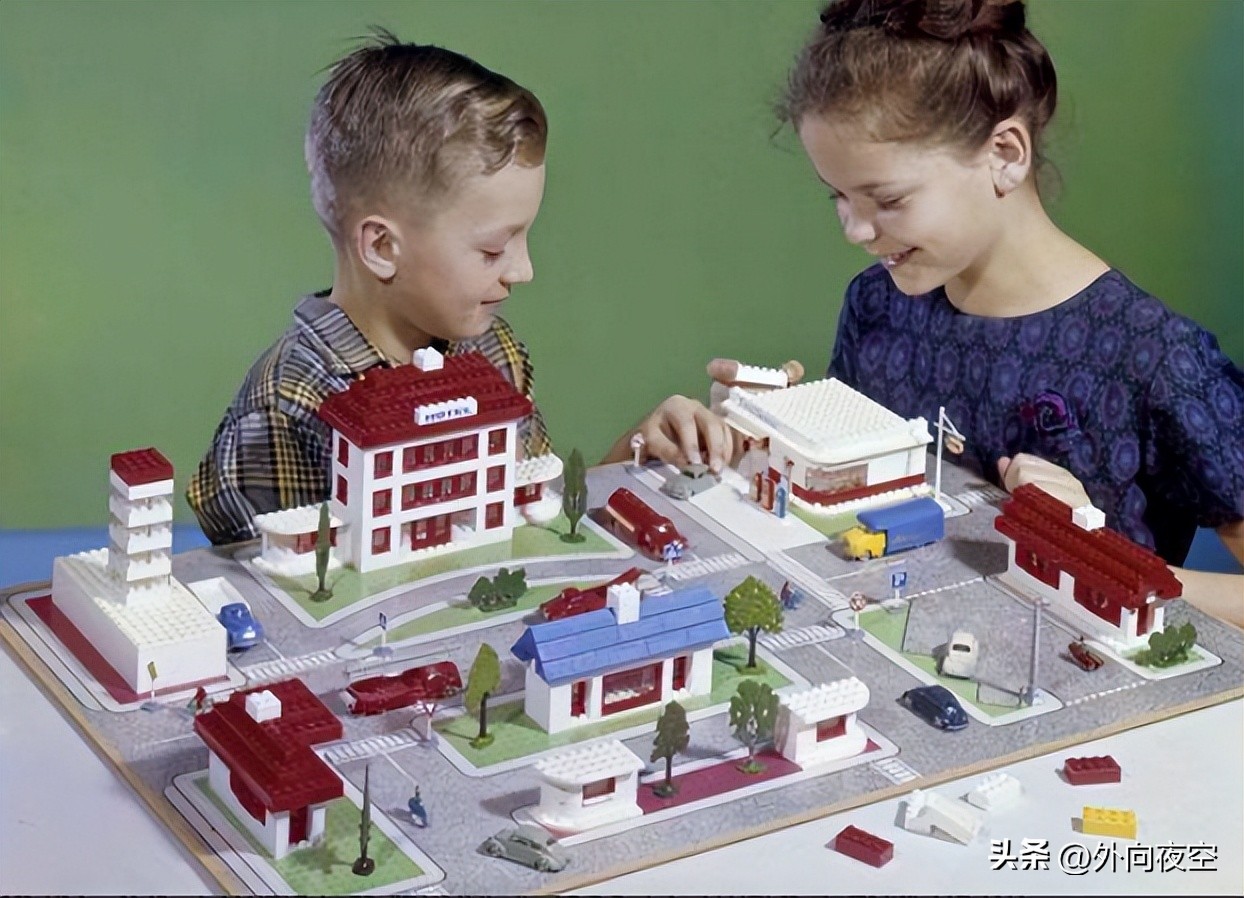 高价格的LEGO玩具是怎么发展起来的？看完你就明白了