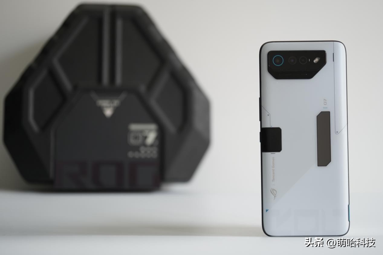 rog7游戏手机小白测评,游戏手机推荐rog7