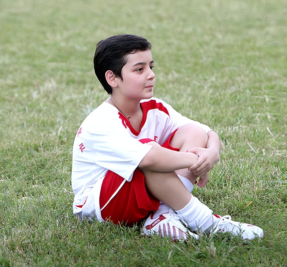 童星阿尔法二十年模样变化,童星阿尔法5岁火遍全国