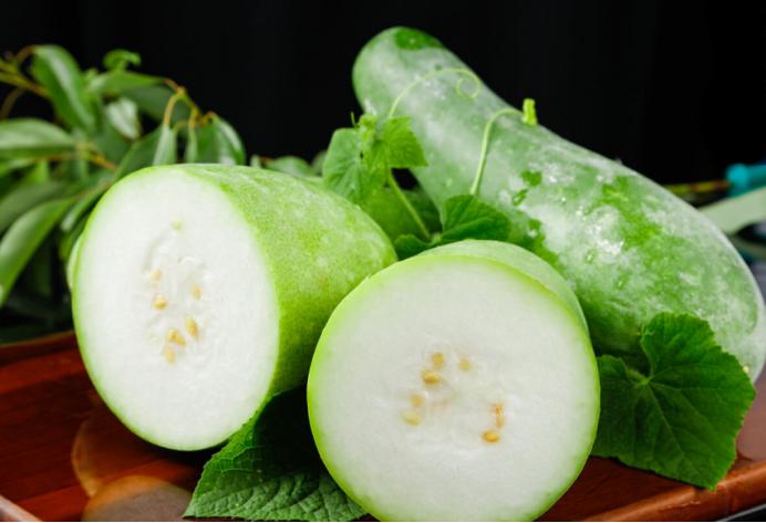 立秋少吃葱姜蒜应多吃什么,立秋后少吃的四大食物