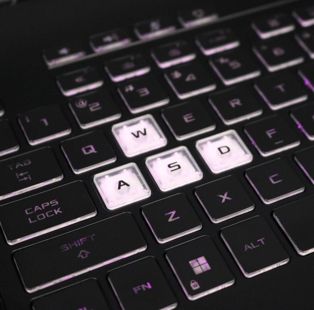 华硕游戏本质量,华硕rog3吃鸡画质