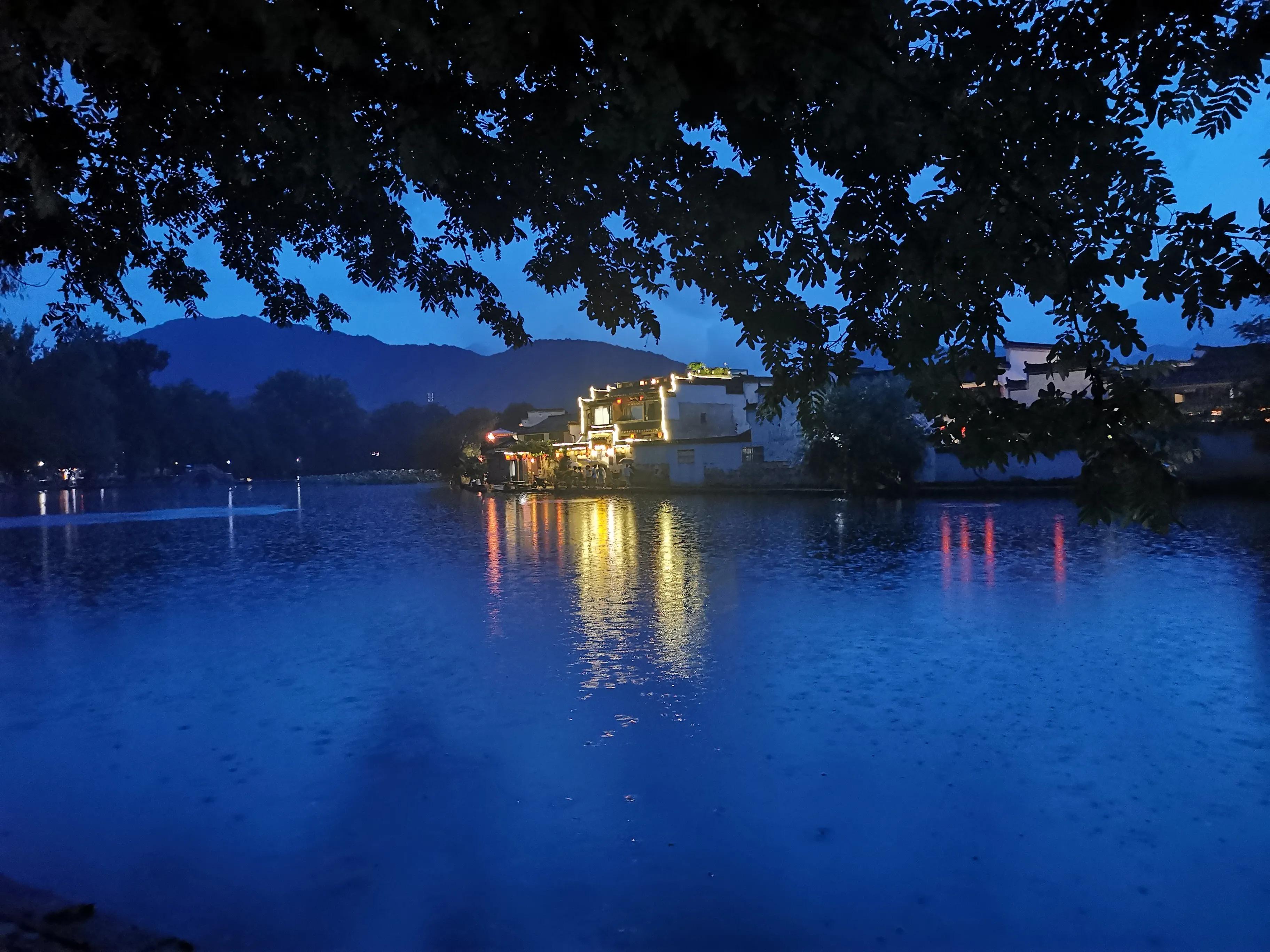 游黄山跟宏村的感受,游黄山的宏村要多长时间