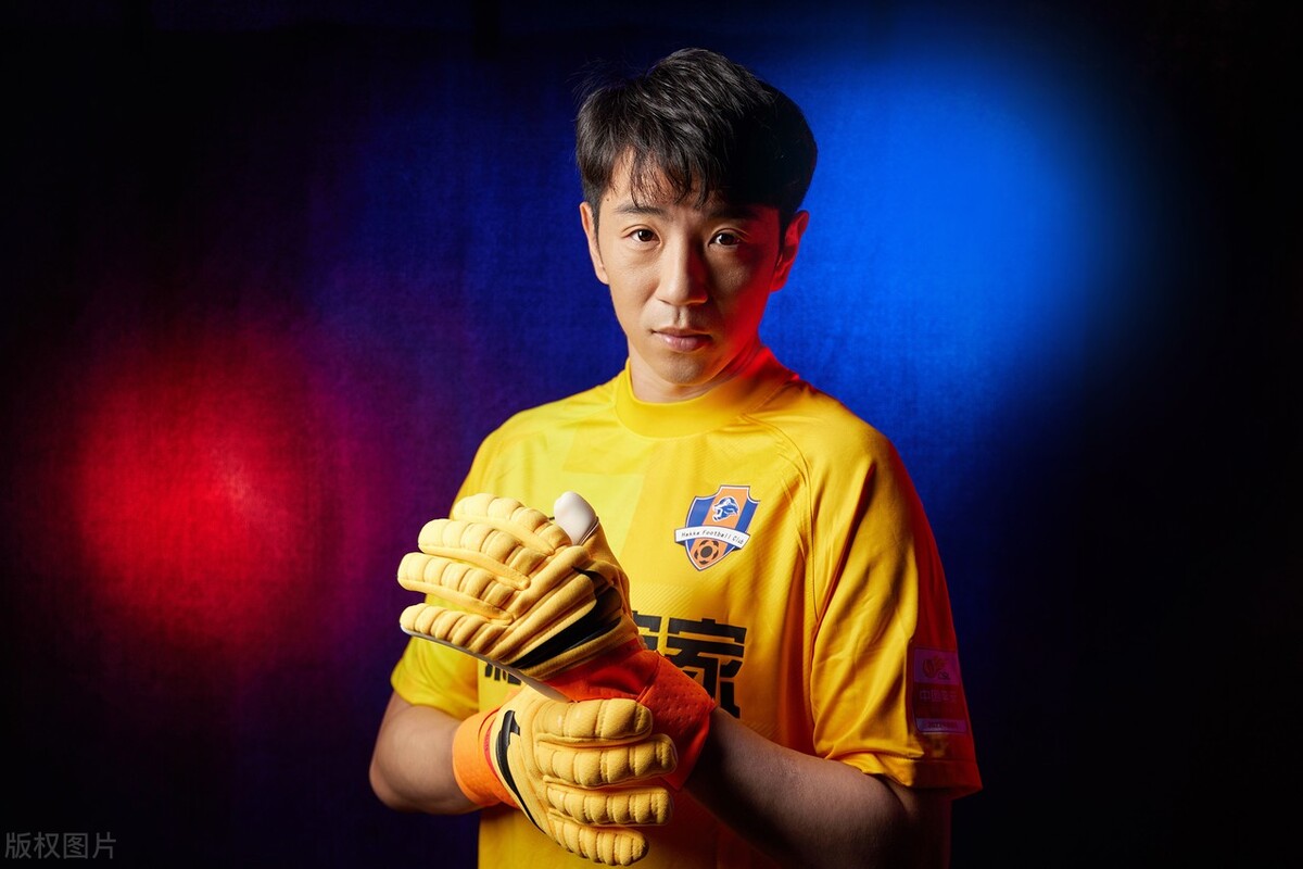 梅州客家足球俱乐部写真,梅州客家队海报