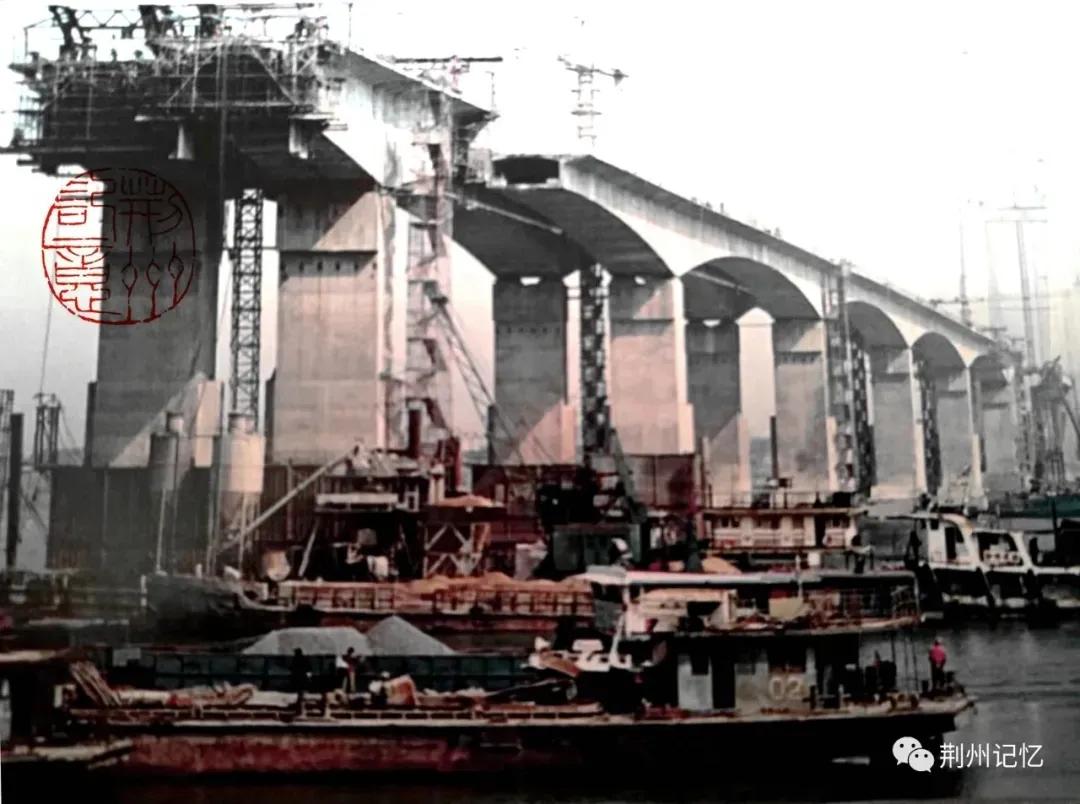 荆州新建两座长江大桥,荆州长江大桥的真实事件