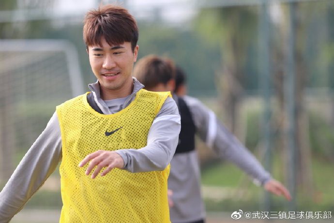 武汉三镇海口集训两周！佩德罗：接下来进行热身赛检验训练效果…