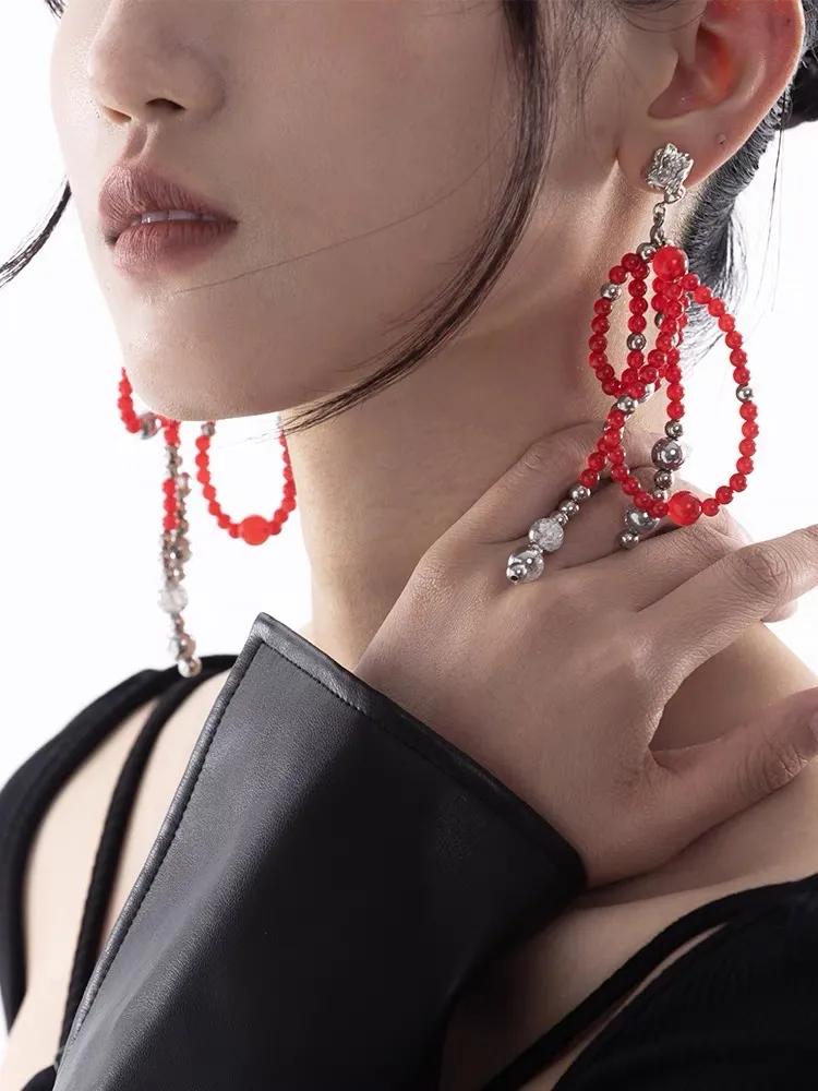 新年当然是穿红色最应景！不过节也想穿