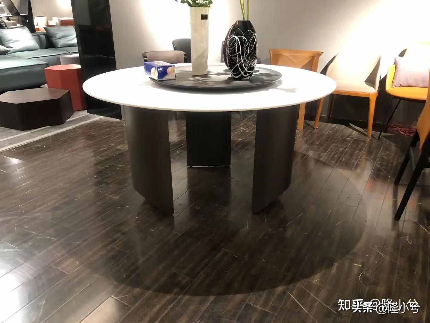 岩板餐桌前十名,岩板餐桌怎么选