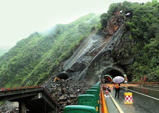 隧道安全监测及检测评估,隧道安全监测机器人