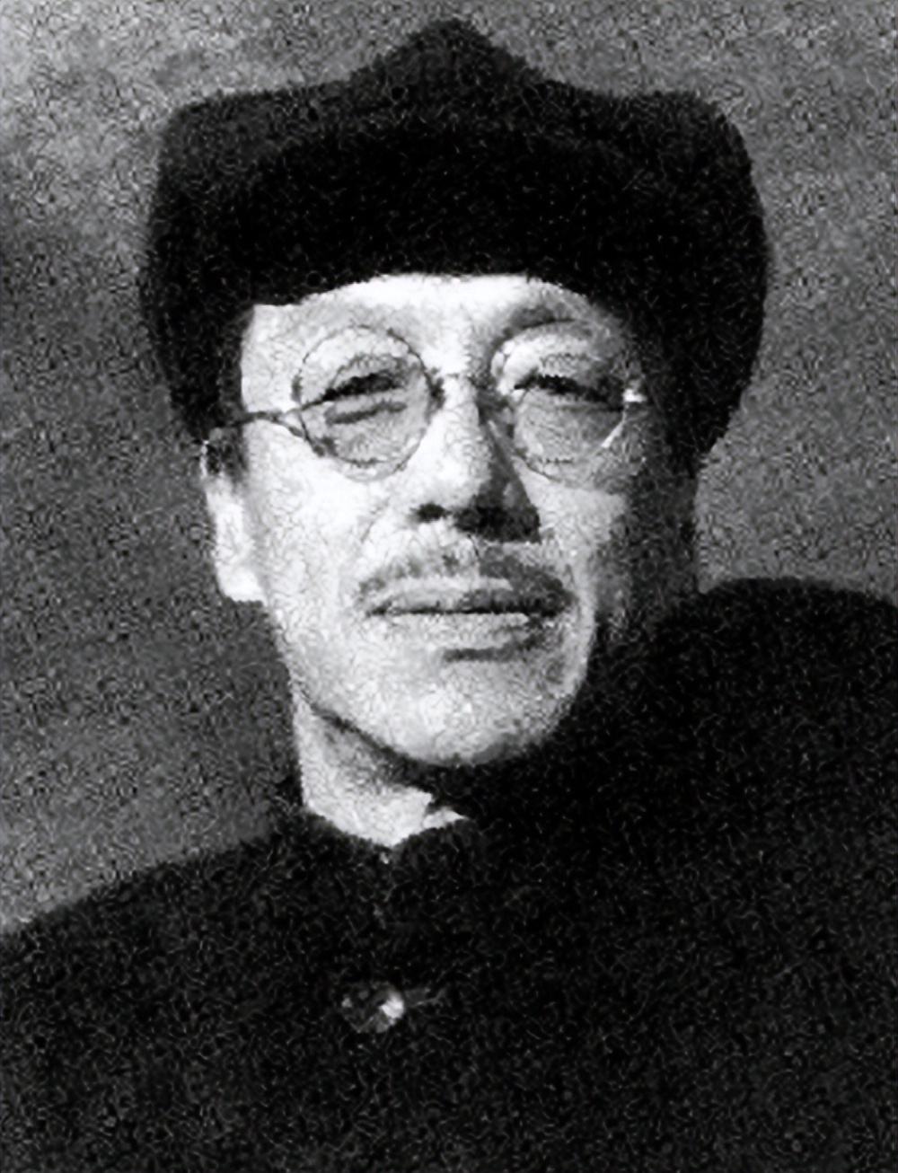 1968年，康生送给*青江**一块珍贵的端砚，*青江**：在哪里搞到的？