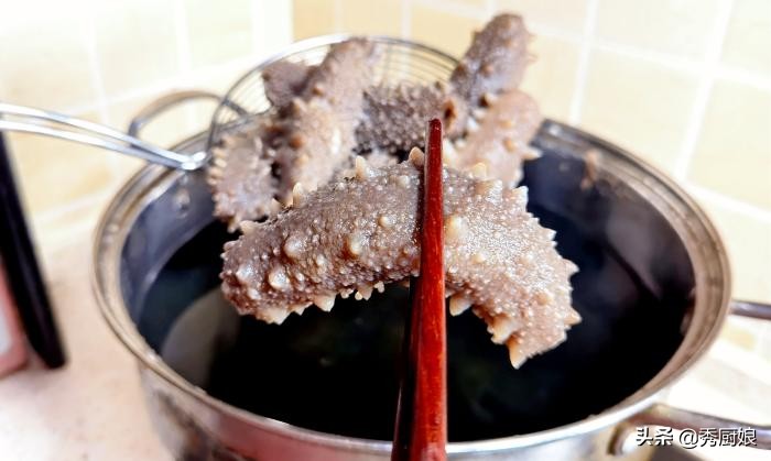 海参泡发的正确方法粤语,冰冻的海参需要用水泡么