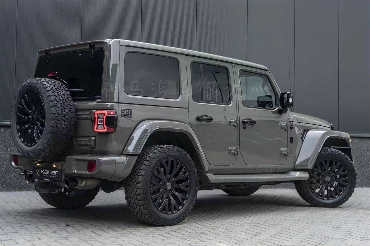 越野范更浓郁！新款jeep牧马人实拍，尺寸更大，6.4引擎+四驱