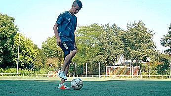 入门花式足球起球教程,花式足球贾尼尔起球教学