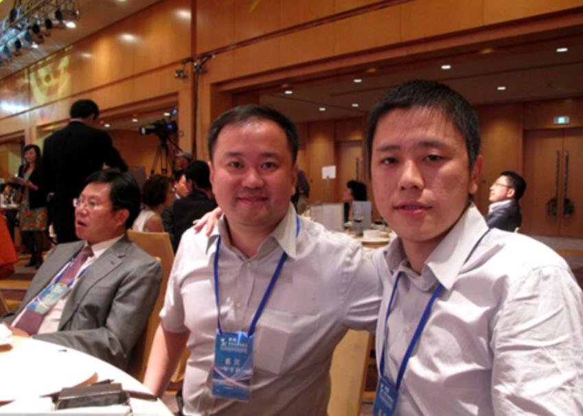 山东手套大王：疫情18个月赚130亿，减持股票套30亿，被股民骂翻