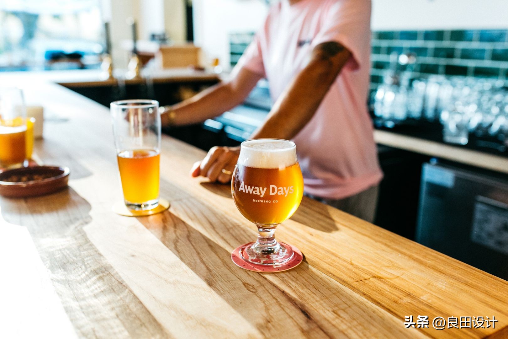 以足球为主题的AwayDays啤酒包装设计