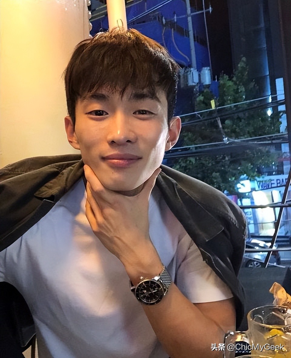 日韩足球赛日本帅哥,世界杯帅哥盘点内马尔