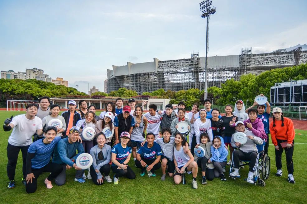 飞盘的“炙热”，热过申城的艳阳