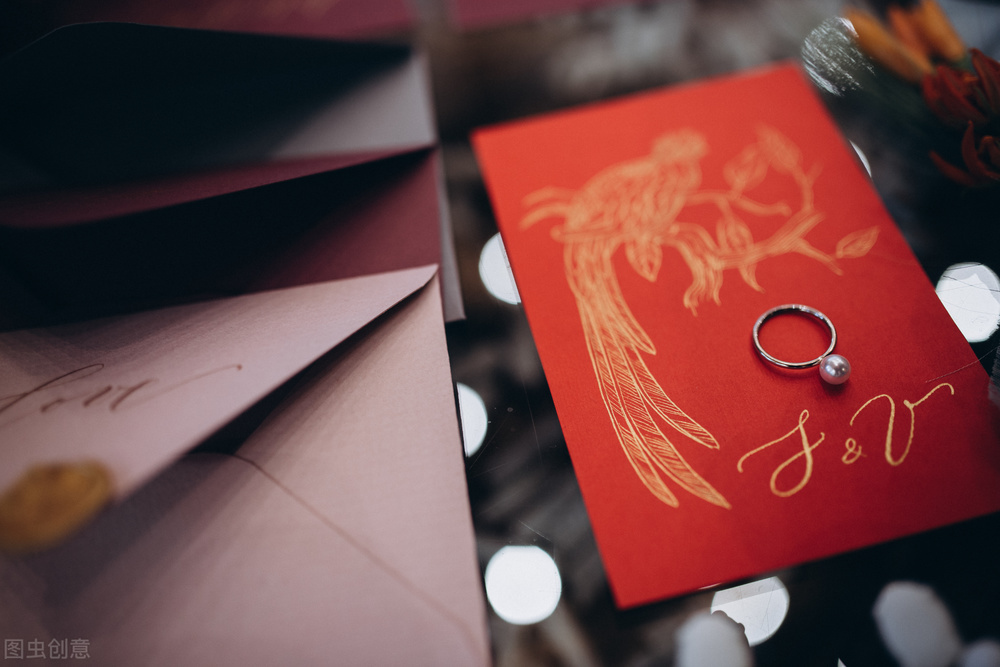 婚礼请柬邀请领导纸质版怎么写,婚礼请柬怎么跟领导说