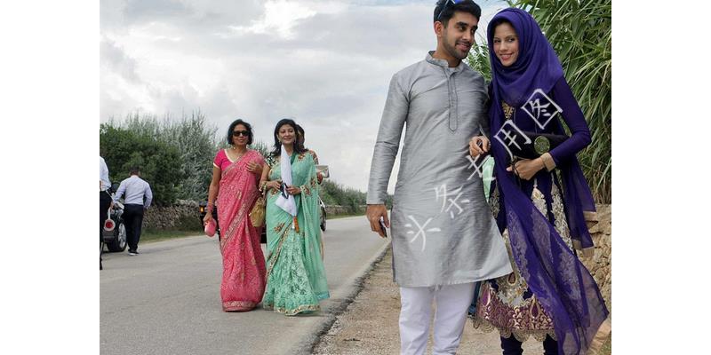 92岁老妈去世留下三个智障儿子,78岁老妈去世后三个女儿争房产