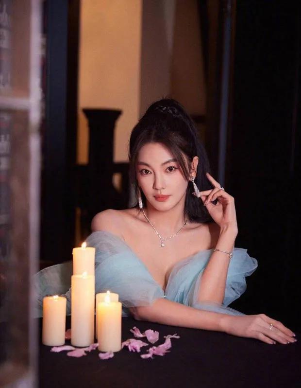 张雨绮百变大咖秀,张雨绮热搜造型