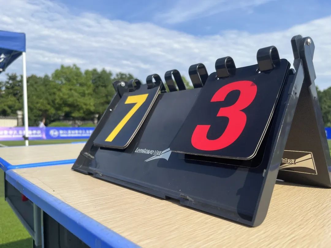 融爱故事丨绿茵场上吸睛的孤独症足球队