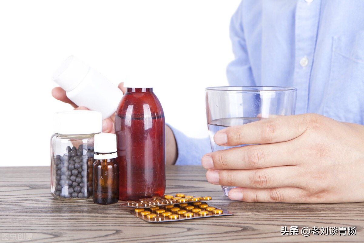 奥美拉唑可以长期服用吗一次几粒,奥美拉唑可以长期服用吗视频