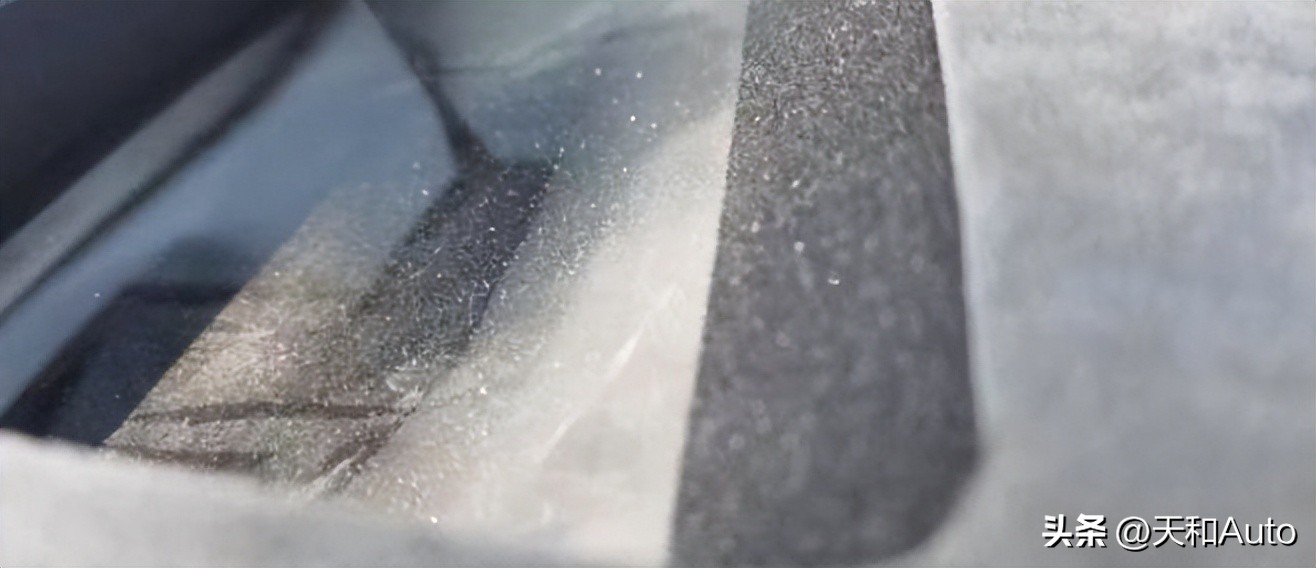 极氪001空调出口风喷出粉末：确定为氟铝酸钾，海豚的是氢氧化铝