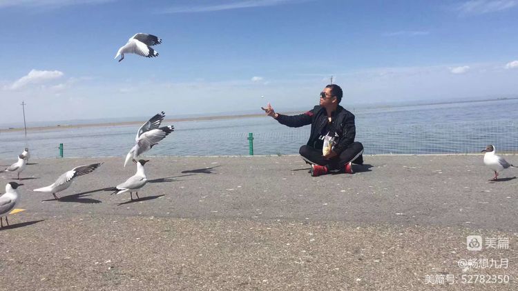 致敬一线抗疫人员小学,致敬平凡的抗疫英雄全文