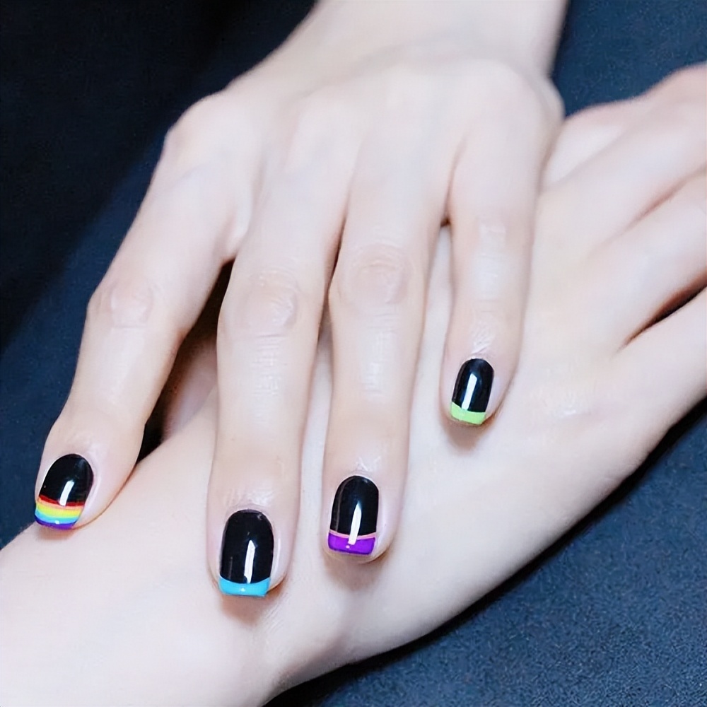 沈阳美甲教学学校在哪里,沈阳美甲黑色系