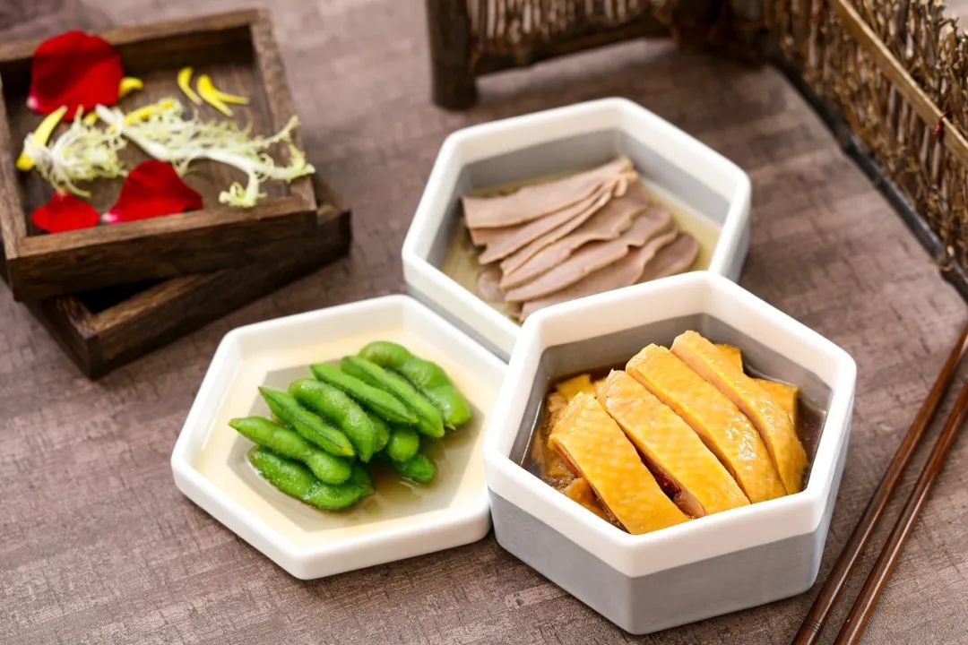 澶忓ぉ灏卞枬瀹冨紑鑳冨張濂藉枬 (娓呰剢鍑夌埥涓嶆补鑵诲紑鑳冧笅閰掑張涓嬮キ)