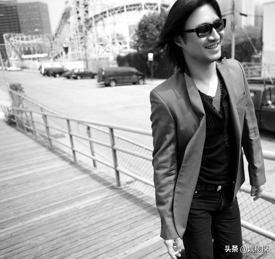 汪峰现在怎样了,年轻时候的汪峰现在怎么样了