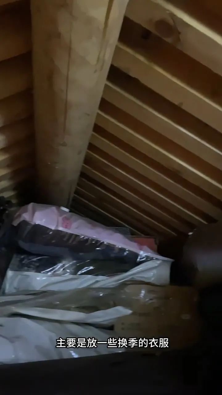 著名演员演戏10年，却蜗居二环10㎡，存款5位数：这么穷？我不信