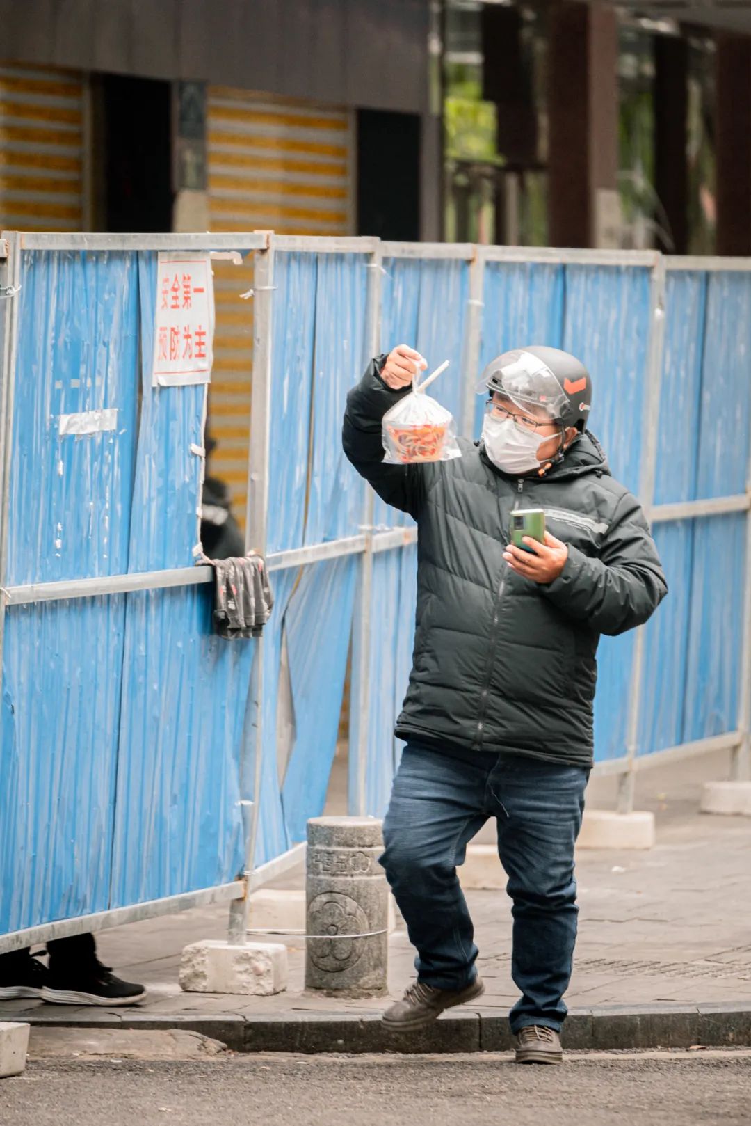 实拍疫情反扑下的武汉美食餐饮店他们怎么样了？