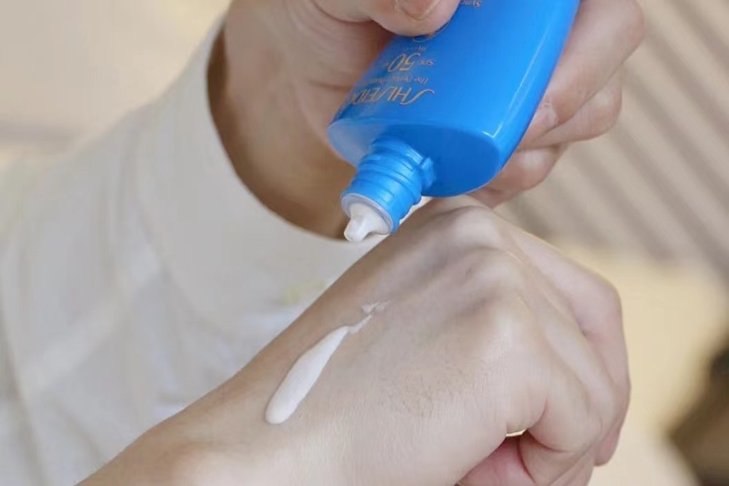 资生堂shiseido防晒霜大容量蓝胖子,资生堂蓝胖子防晒霜哪款适合油皮