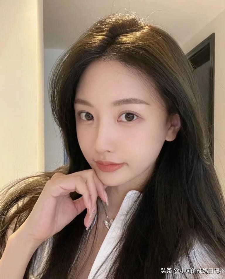 女人脸上有这二个特征的不显老,脸上有哪些特点会看上去显老