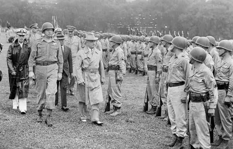 日本慰安夫:美国女兵的专属男宠,一天要接待十几位客人