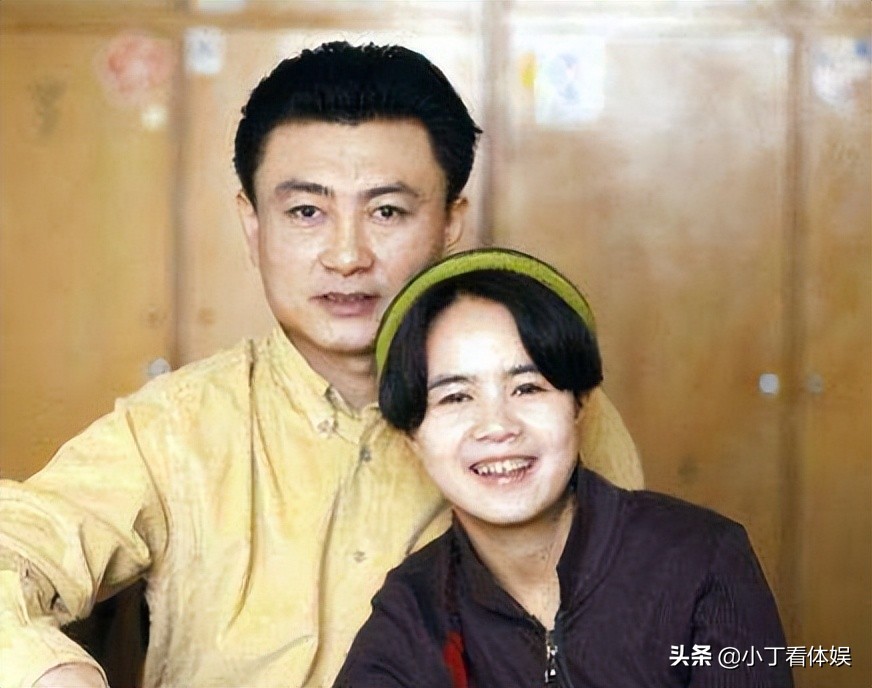 主持人王宁为啥要娶刘纯燕,央视主持人王宁现况