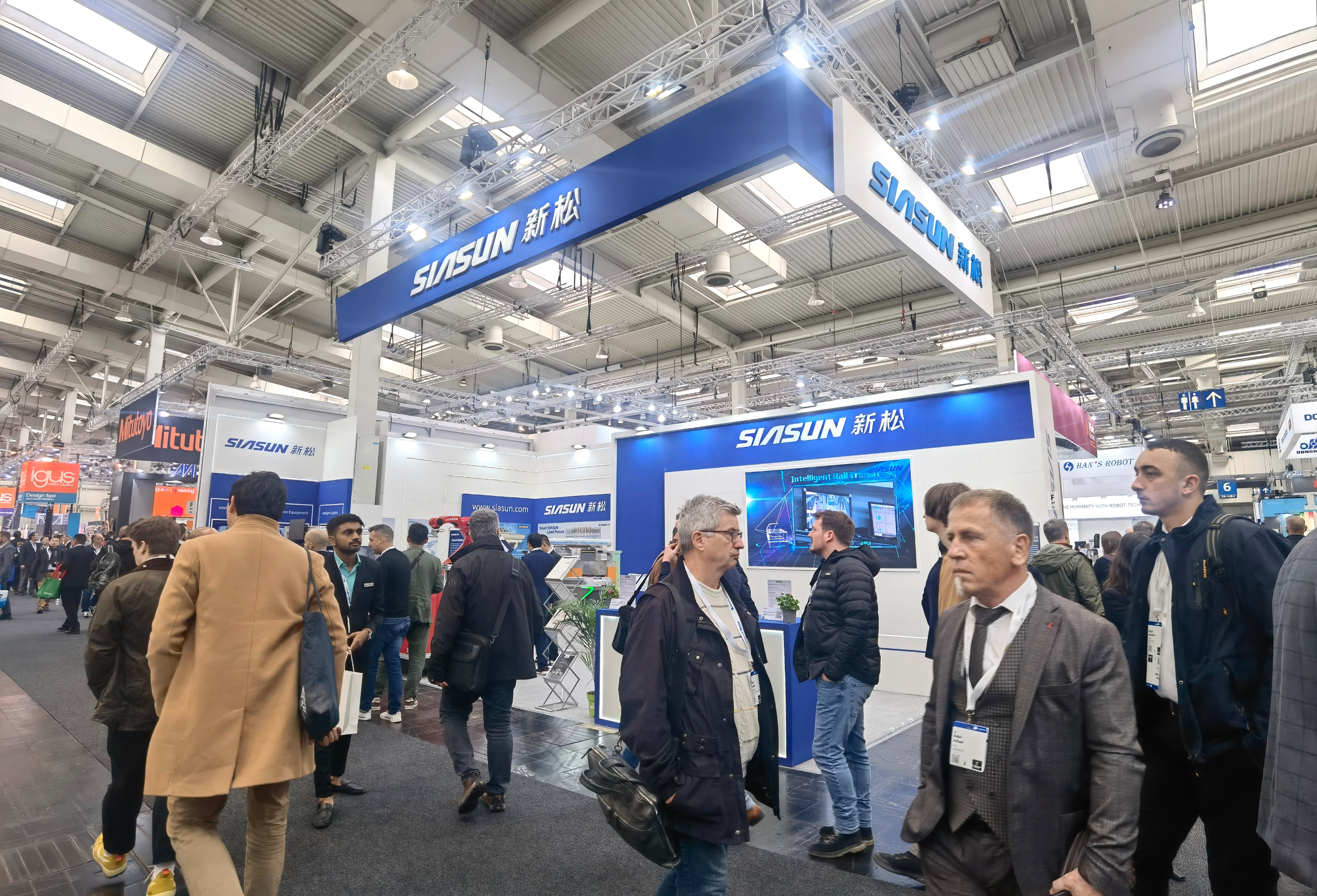 新松机器人全球化,新松造机器人走出国门