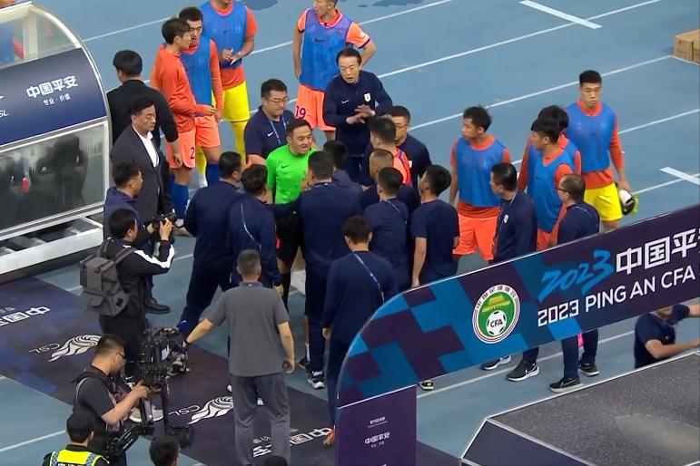 崔康熙三拳庆祝原视频,崔康熙首秀