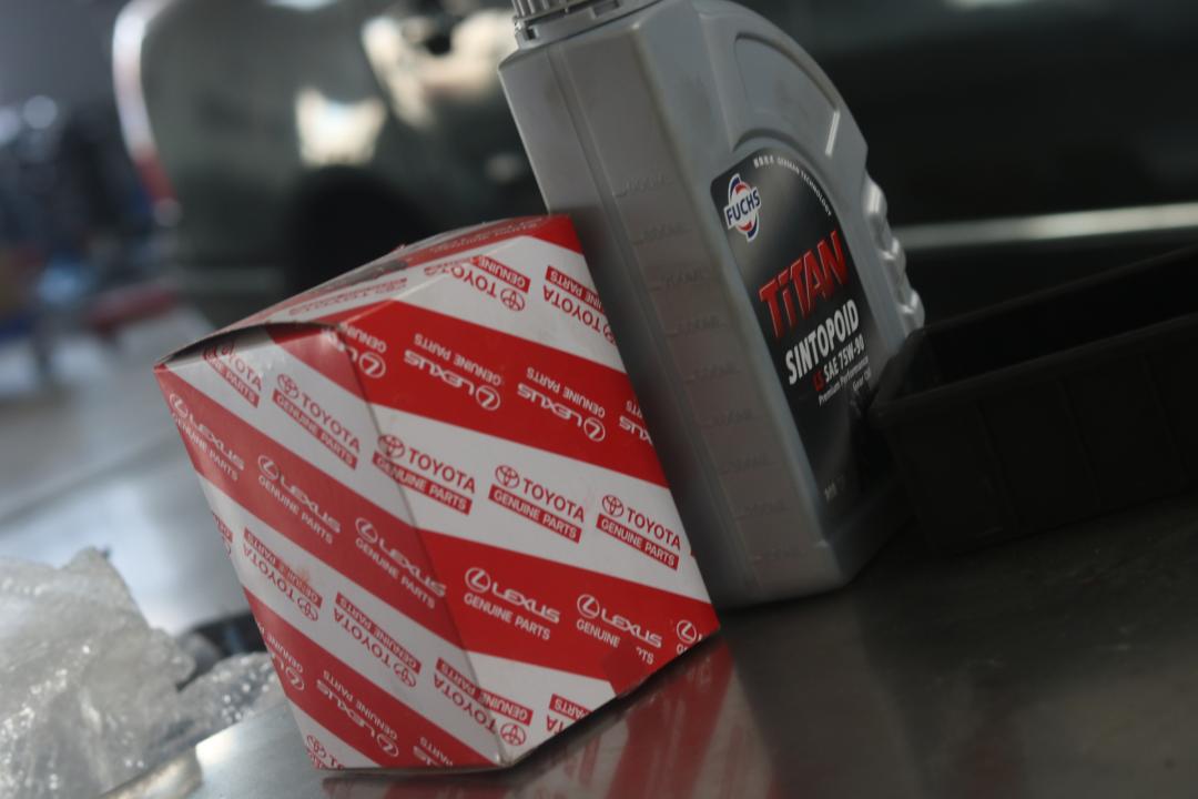 搞了辆“破烂不堪”05年凌志LS430，进厂翻新重造，复活又变新车