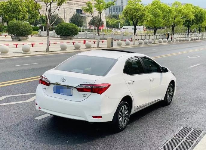 开了两年卡罗拉换奔驰值吗,2019款卡罗拉和速腾评测