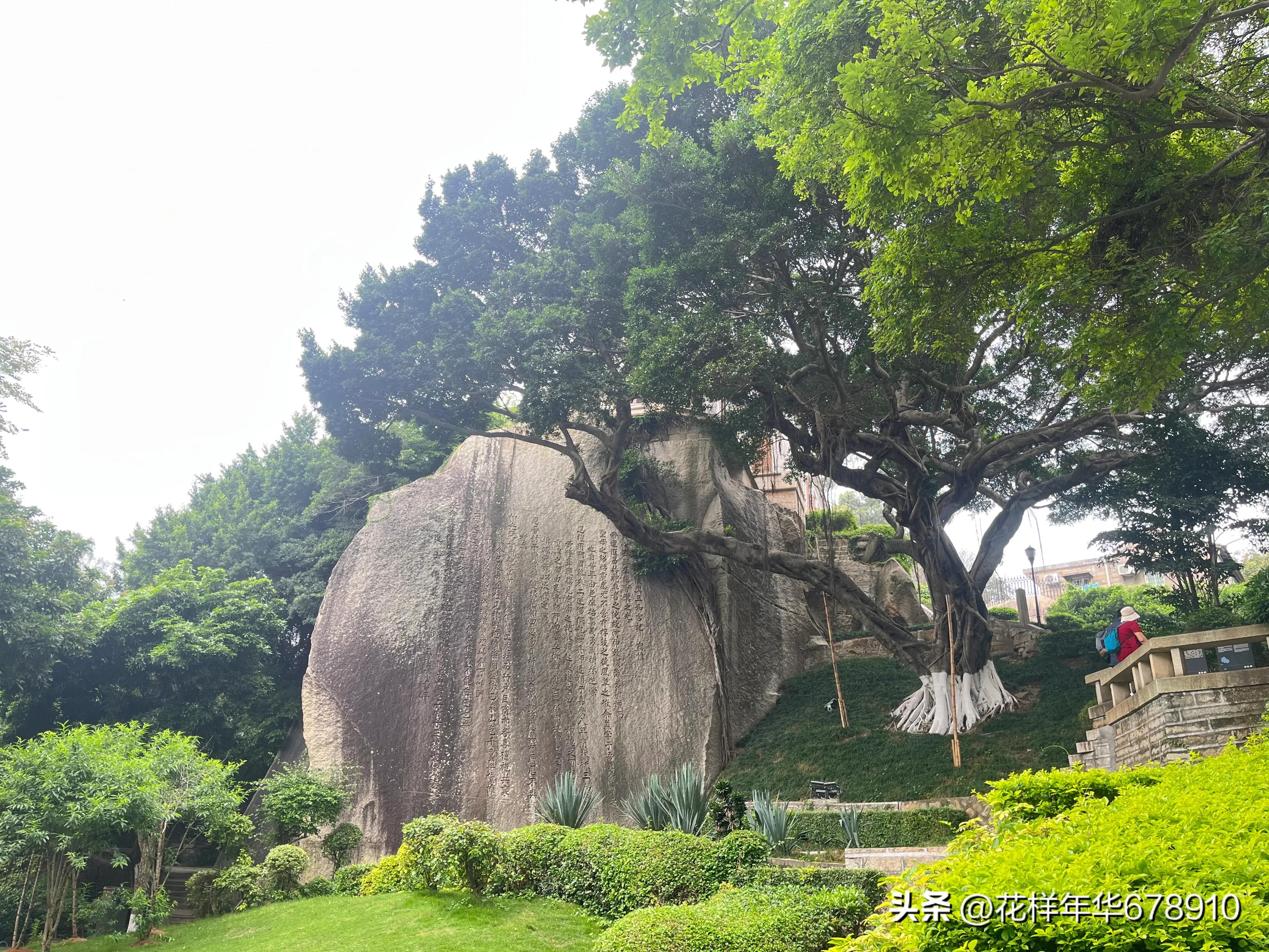 美丽的鼓浪屿鹭岛游艇夜游,美丽的厦门鼓浪屿海边沙滩风景