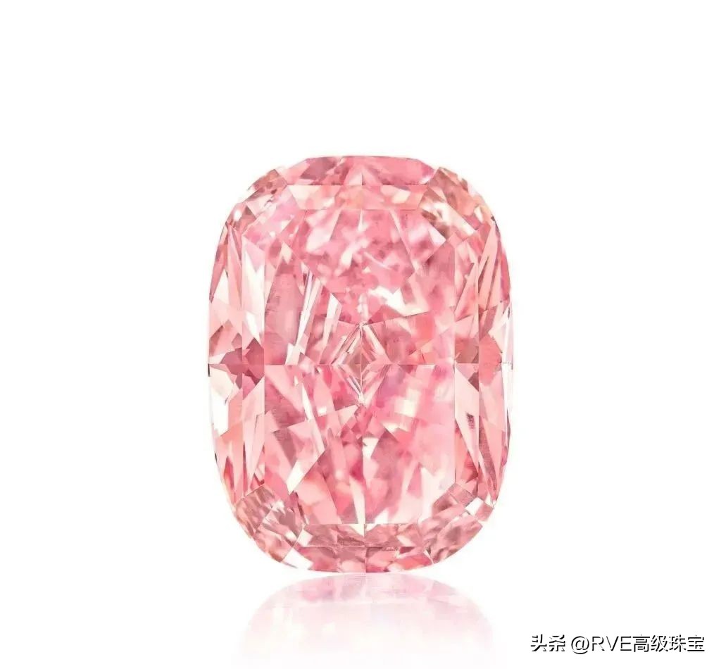 2020全球拍卖最贵十大珠宝 (世界顶级珠宝拍卖会现场)