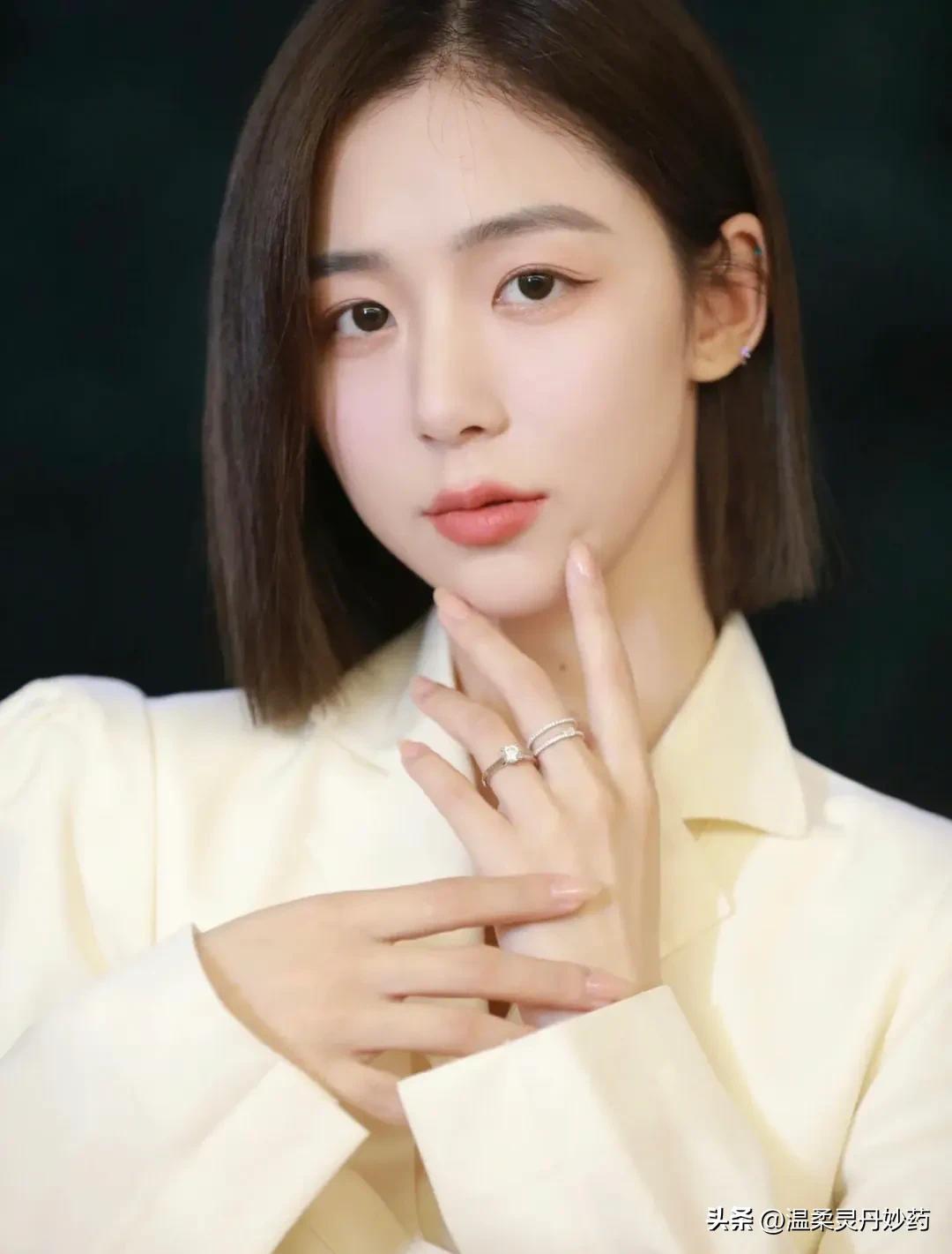 适合方圆脸的短发发型女生,40-45岁洋气短发图片长脸型发型