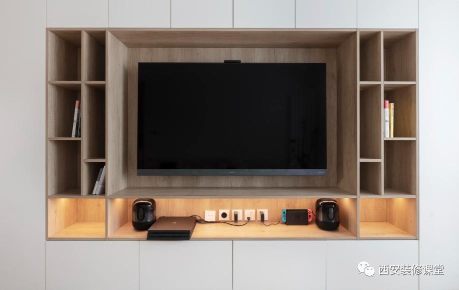 三室二厅简约大白墙原木,135平米大白墙原木风