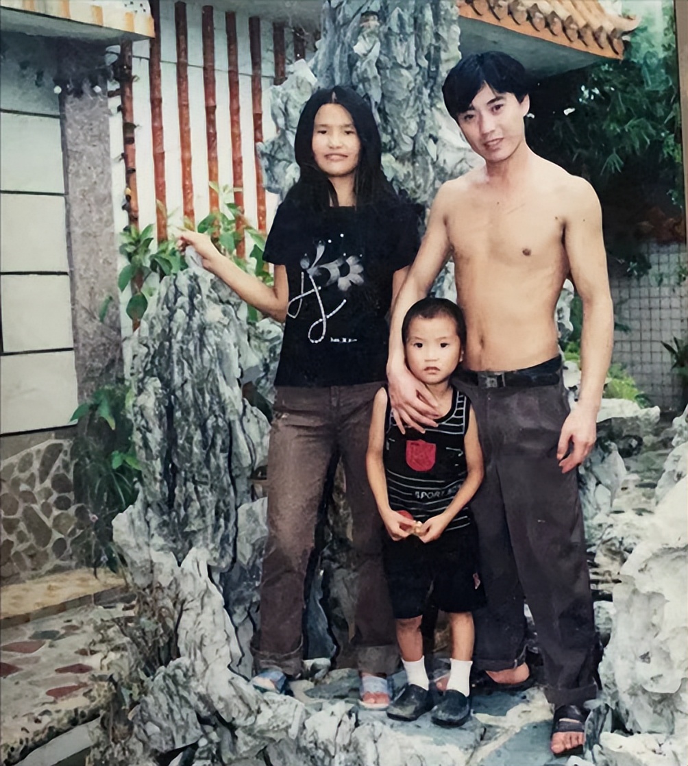 贵州农村小伙娶了个漂亮老婆,贵州农村小伙娶外国媳妇视频